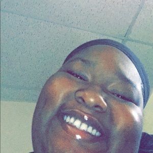 Meet your Posher, Hydiya